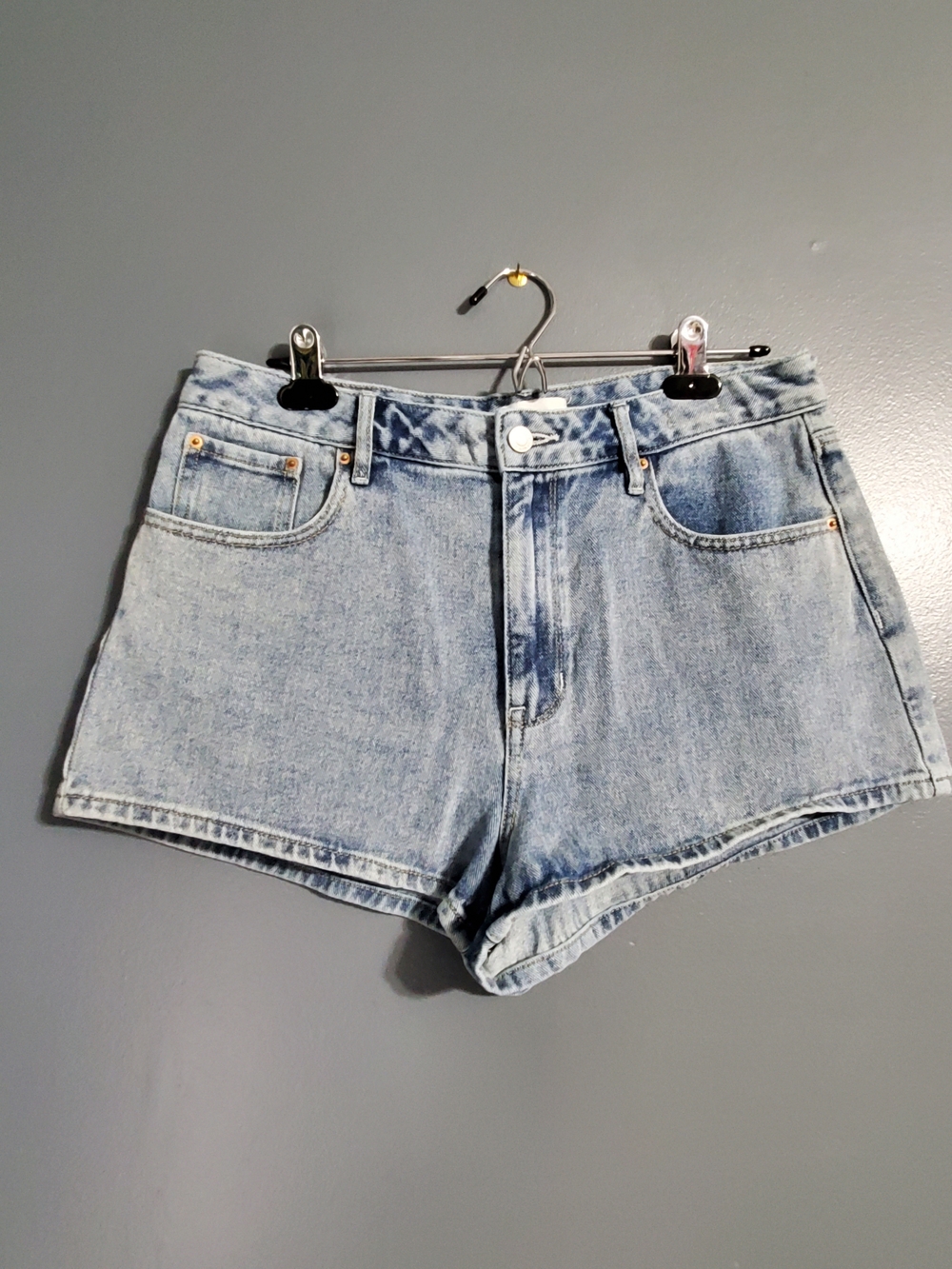PacSun Light Wash High-Rise Denim Shorts Women's Size 30